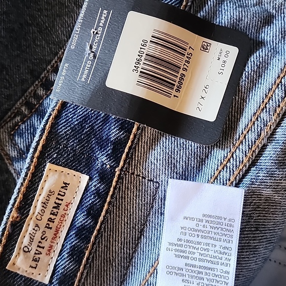 NWT! Levi's THE WEDGIE STRAIGHT  Indigo destructed vintage inspired denim - Picture 13 of 16